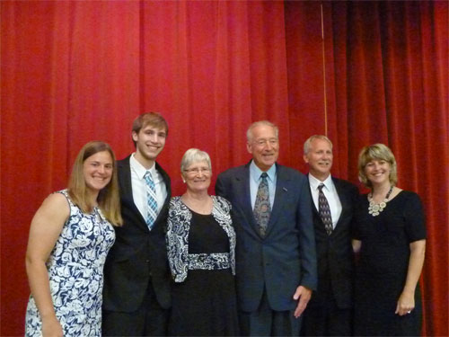 Photo of Bob and Dianne with Celia, Mark, and grandchildren